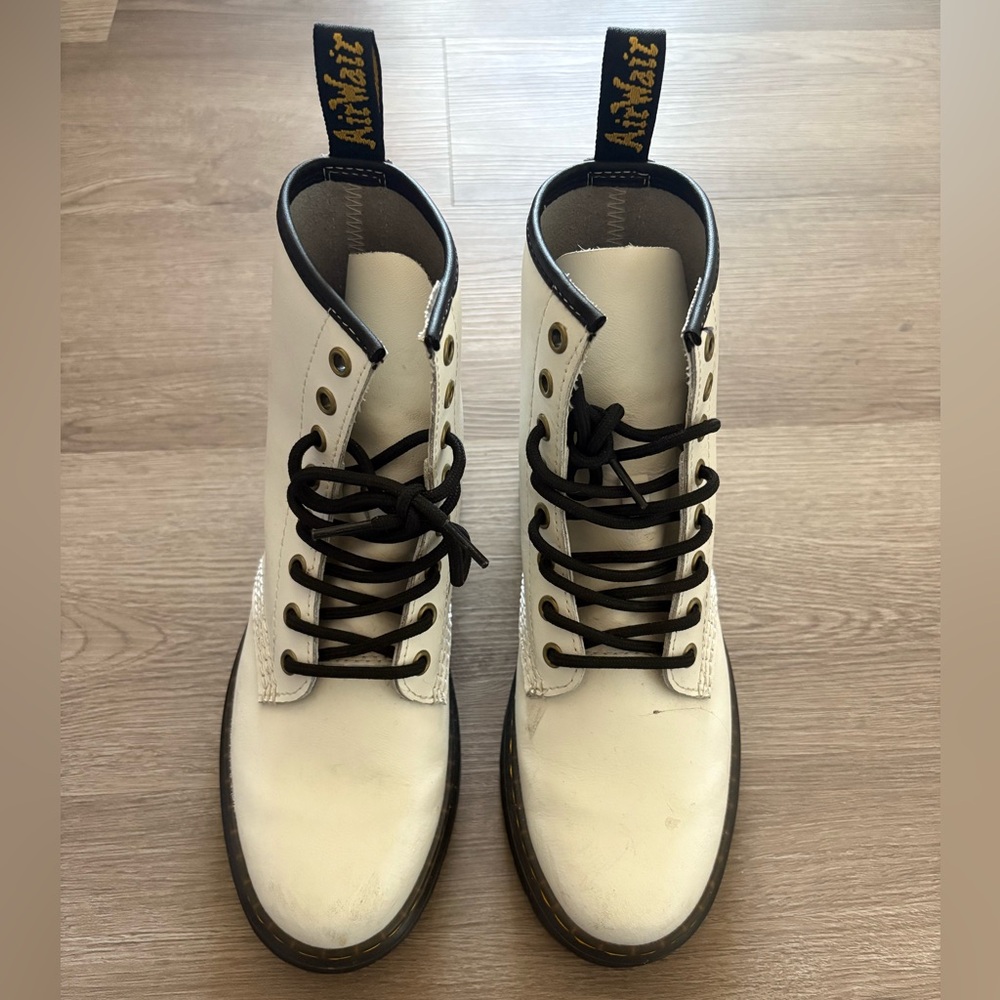 Dr. Martens Women’s 7 Boots